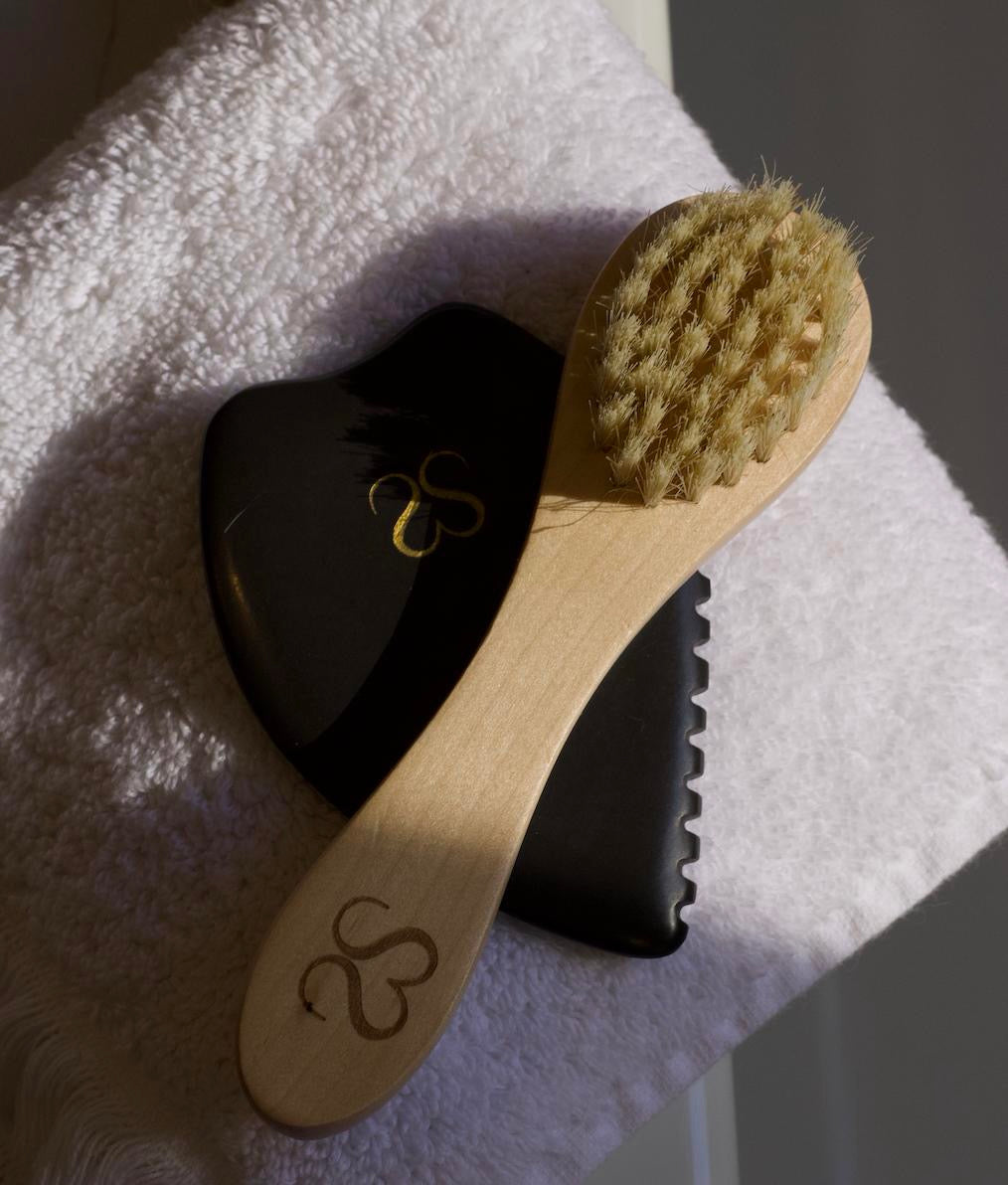 Facial Dry Brush for Gentle Exfoliation and Lymphatic Drainage