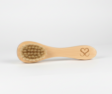 Facial Dry Brush for Gentle Exfoliation and Lymphatic Drainage